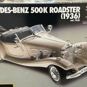 BBURAGO Mercedes -Benz 500K Roadster KIT NEW (1936) Scale 1/20